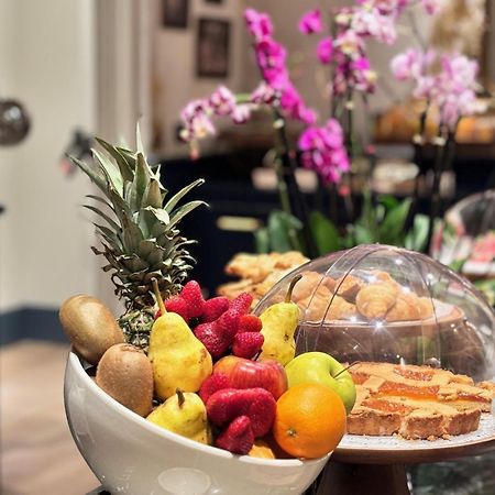 Nemi Hotel Милано Екстериор снимка